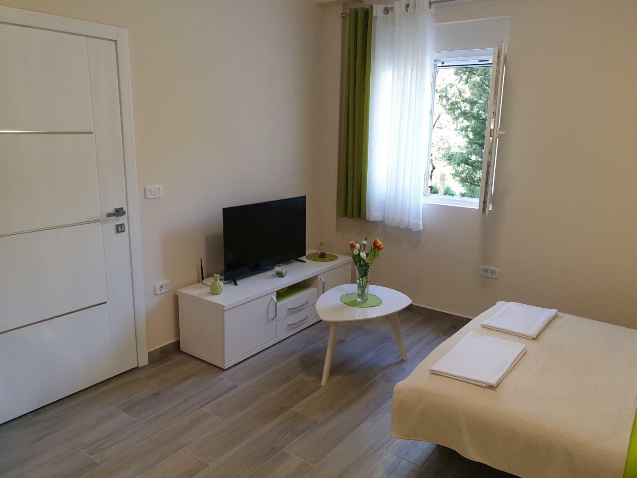 Apartments Jadran Tivat Exterior foto